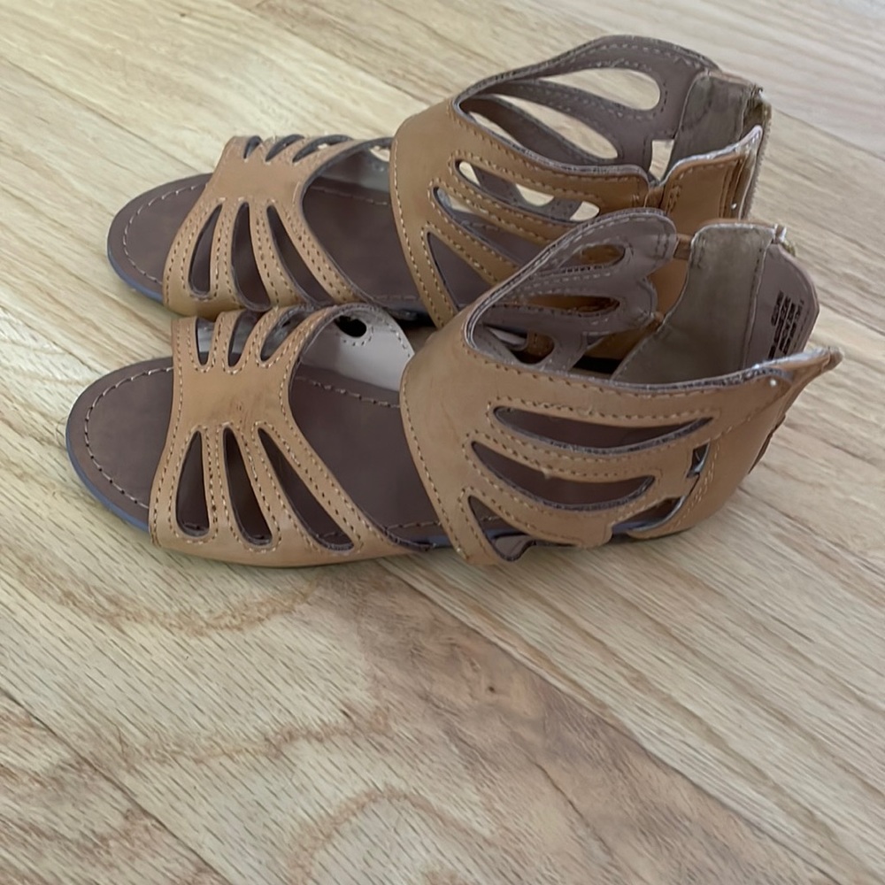 Toddler sandals, cut out design. No tags, but never worn.